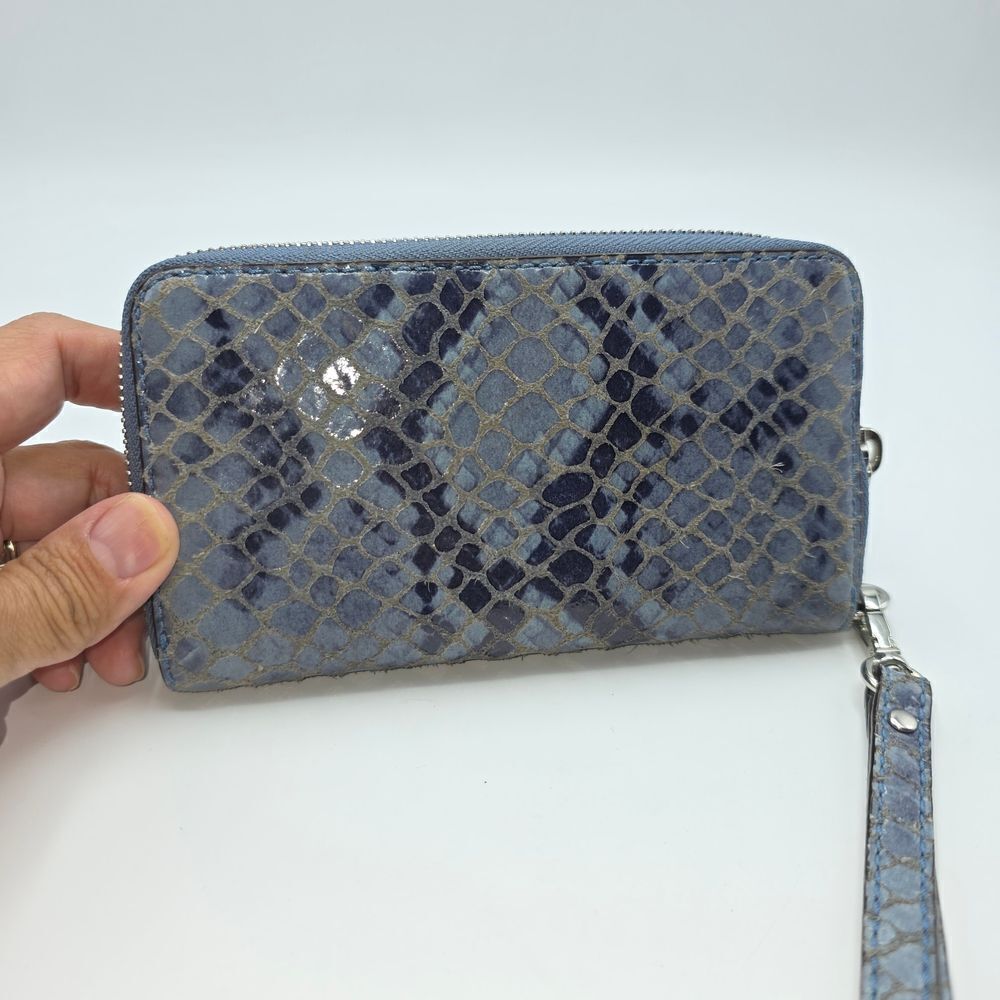 Michael Kors Bedford Blue Python Wallet - Picture 15 of 16
